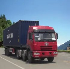广东佛山一货车凌晨遭遇追截打砸,司机是如何脱险的?