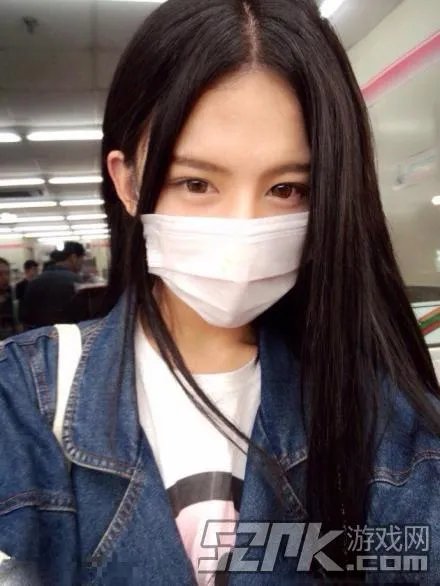 让我摸一摸你的美腿吧!神仙哥哥小灿绝美照片合辑