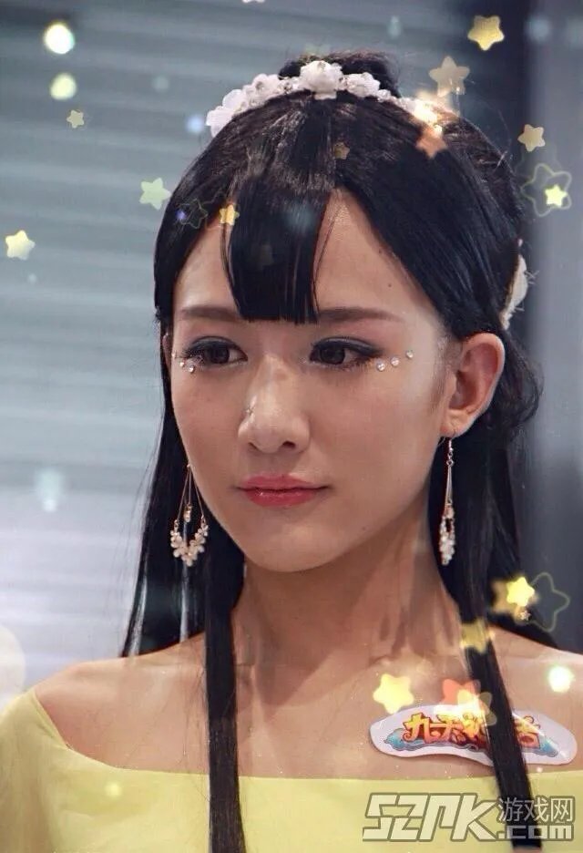 让我摸一摸你的美腿吧!神仙哥哥小灿绝美照片合辑