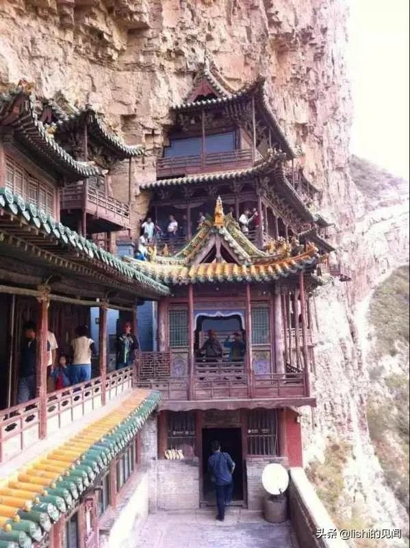 你觉得现在的综艺节目最大的看点在哪里？