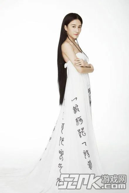 让我摸一摸你的美腿吧!神仙哥哥小灿绝美照片合辑