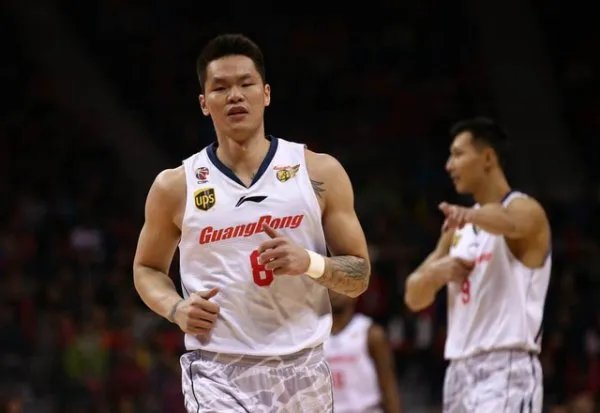 当年中国男篮和巴西队为何打架？