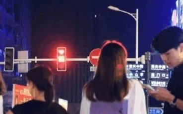 长沙现心形红绿灯有什么寓意吗?