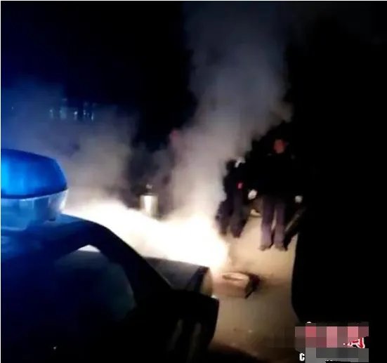 为什么室外烧煤取暖被拘了？