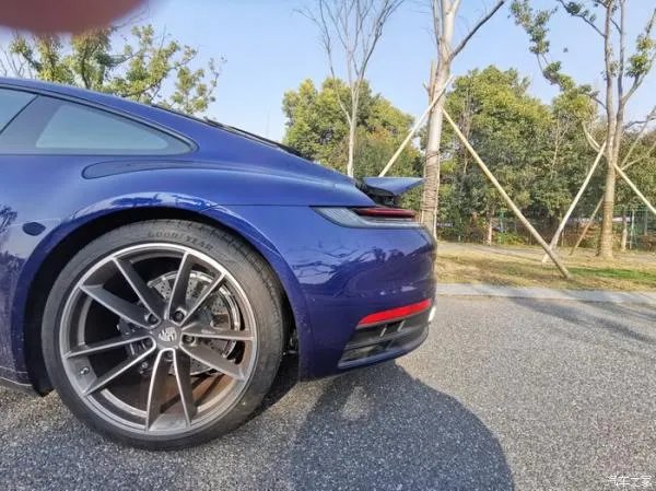 2020款保时捷911carrera，谈谈自己的心得体会吧！