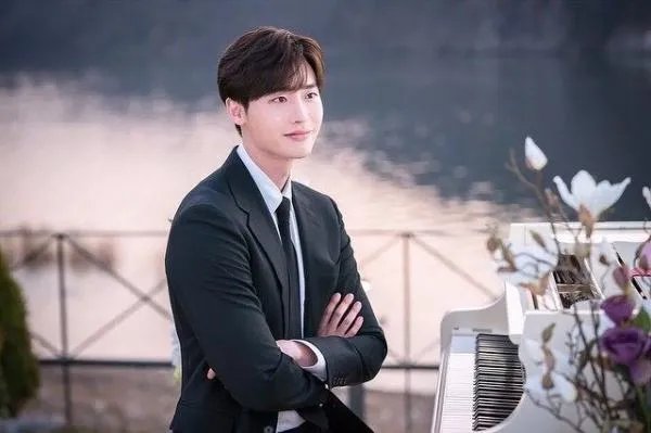 李钟硕都演过哪些电视剧?