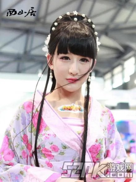 让我摸一摸你的美腿吧!神仙哥哥小灿绝美照片合辑