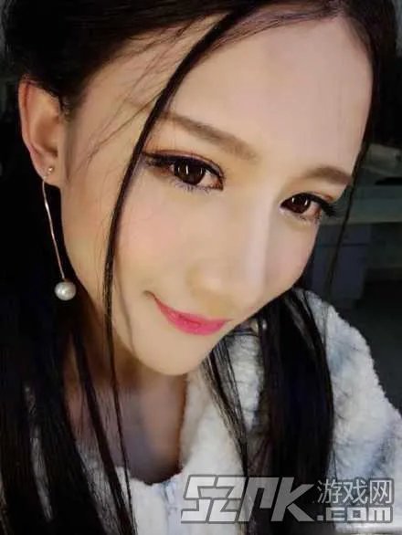 让我摸一摸你的美腿吧!神仙哥哥小灿绝美照片合辑