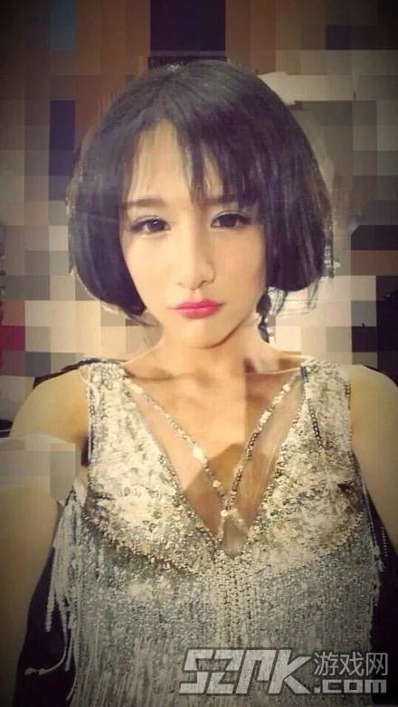 让我摸一摸你的美腿吧!神仙哥哥小灿绝美照片合辑