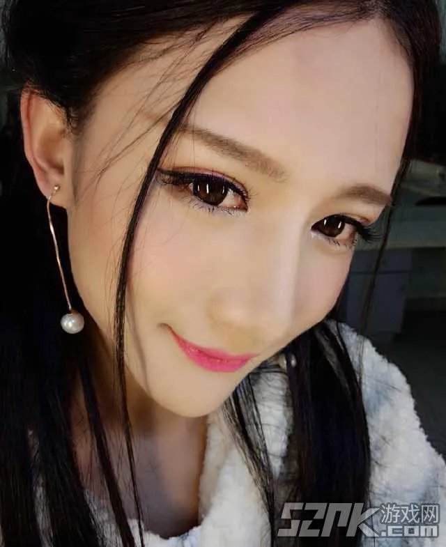 让我摸一摸你的美腿吧!神仙哥哥小灿绝美照片合辑