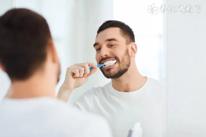 13个牙齿变白偏方 找回自信笑容