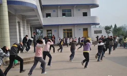 台湾地区附近发生4.2级左右地震是真的吗？