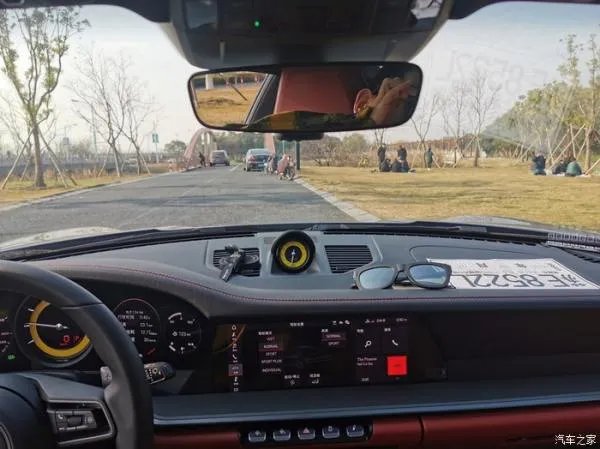 2020款保时捷911carrera，谈谈自己的心得体会吧！