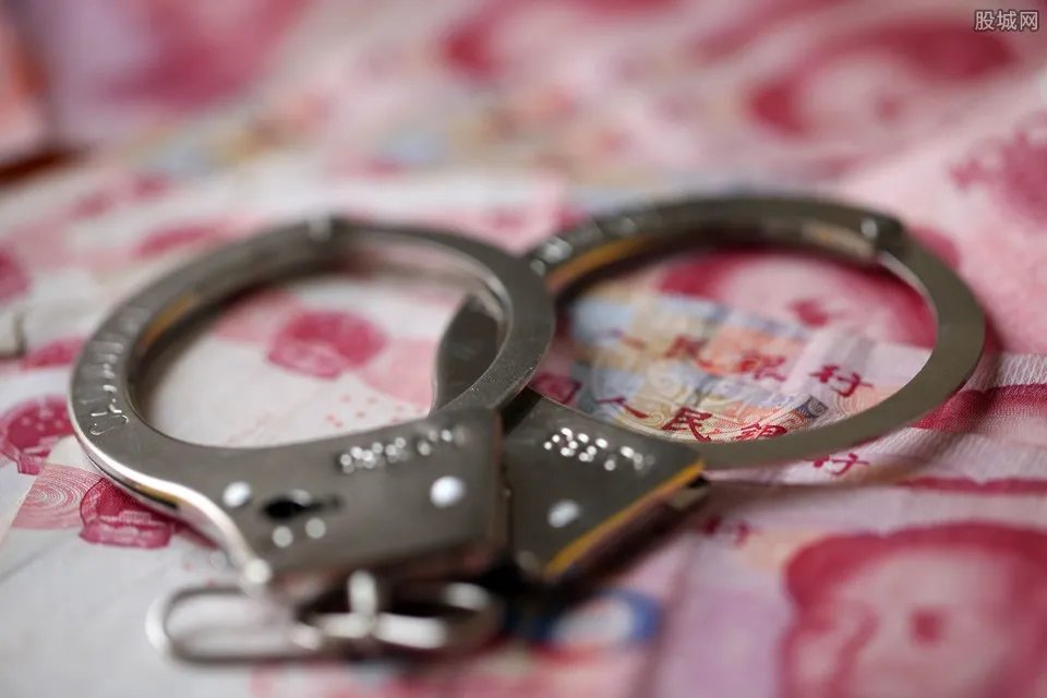 传冯小刚被罚20亿元 东阳美拉业绩对赌藏大雷？