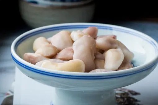 如何才能快速剥菱角?