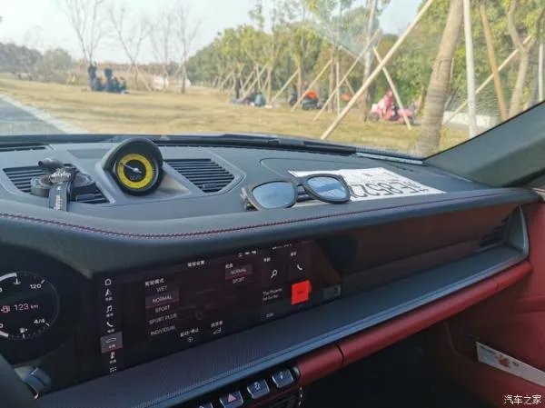 2020款保时捷911carrera，谈谈自己的心得体会吧！