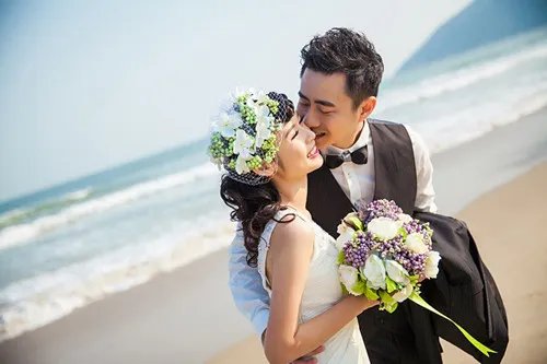 证婚人一般找谁 请领导做证婚人怎么说