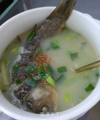 鲫鱼冬瓜汤
