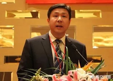 京媒称国脚签下行为承诺书,严重违约者开除出国足,你是怎么看的?