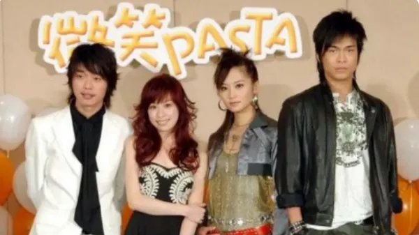 王心凌微博晒出周日户外随拍图,她还演过哪些电视剧呢?