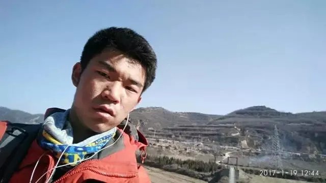 关于西安小伙徒步回家一事，你怎么看？