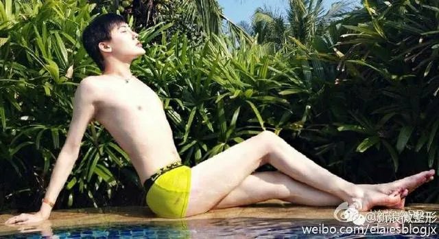 如何评价刘梓晨是有钱没头脑的网红?