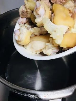 猪脚花生汤