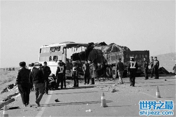 中国最惨的十大车祸:每起均造成严重的伤亡