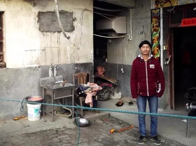 如何看待安徽阜阳市一16岁学生在高烧中救溺水儿童的行为?