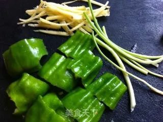 黄鱼煨面