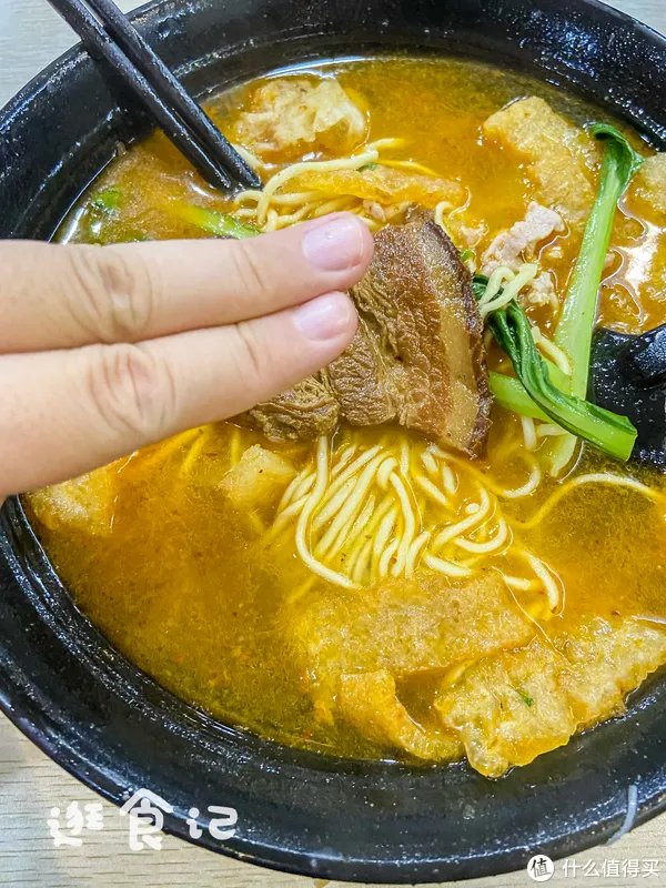 逛食记 篇三十六:一碗鸿福面,半碗吃老本,南京网红面馆的幸与不幸