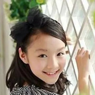 王俊凯的女朋友李佳宁几岁？ 网传李佳宁乃富家女