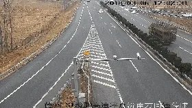 山东一司机在高速上仅1分钟驾照被扣30分,你怎么看?