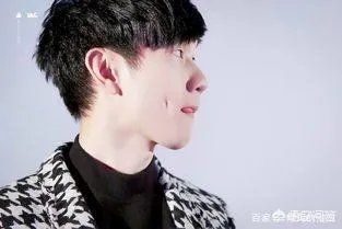 你认为林俊杰在《梦想的声音》里改编的哪首歌曲最让你震撼？为什么？