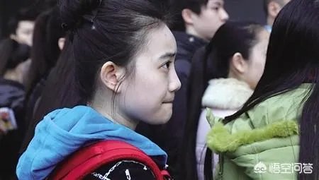 上戏艺考老师表示,化妆的考生一定会扣分,你怎么看?