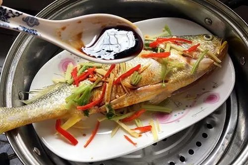 清蒸鱼的做法 清蒸鱼的家常做法介绍