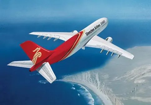 深圳航空一乘客疑因机舱温度过高晕倒是真的吗?