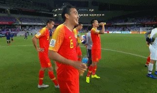 国足亚洲杯1/4赛对阵伊朗,新华社却看衰:有惊无喜,出局是大概率事件,你怎么看?