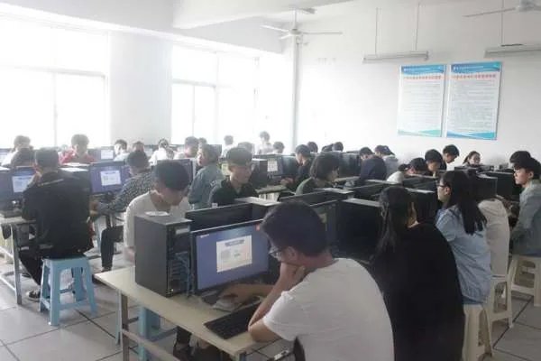 上海市计算机一级考试一年考几次？