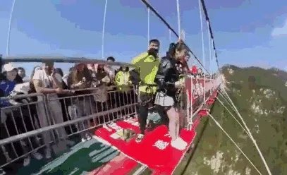 求超级搞笑的图片?