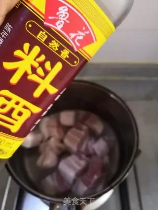 五花肉烧土豆
