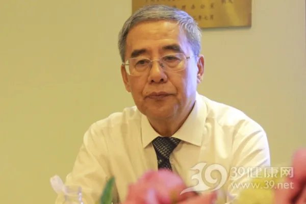 李佩文:中医治疗甲状腺癌、前列腺癌效果更明显