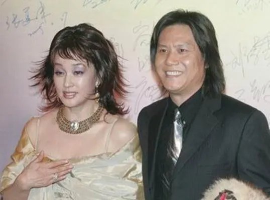刘晓庆现任老公阿峰现状 曝其玩过多少男人