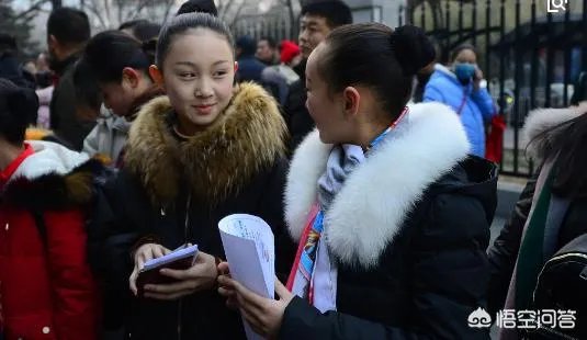 上戏艺考老师表示,化妆的考生一定会扣分,你怎么看?