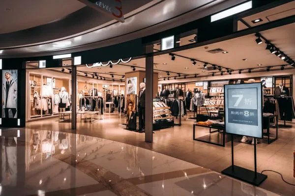 服装店起名字大全 给服装店起名起什么名字好