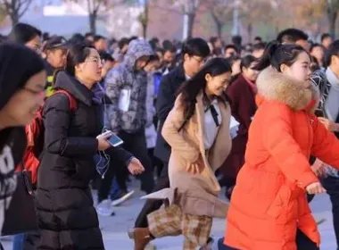 2023年国考最火职位竞争比6002:1，国考的竞争压力有多大？
