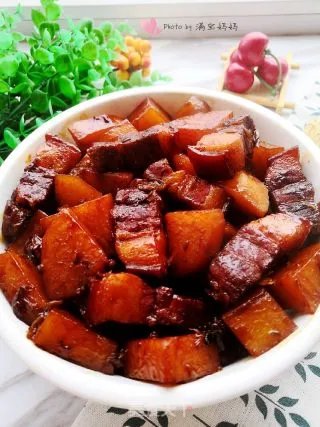 五花肉烧土豆