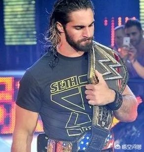 WWE选手赛斯罗林斯是不是又会成为双冠王了?