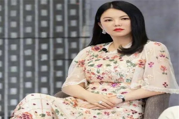 李湘年轻时的最美照片,肤白貌美(可谓少女感十足)