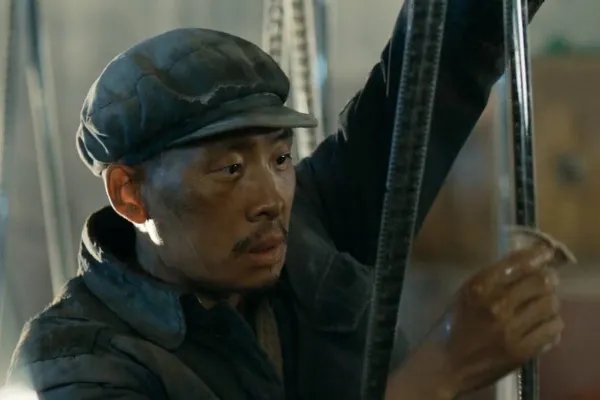 张艺谋新片《一秒钟》即将上映,这部作品主要讲述了什么?